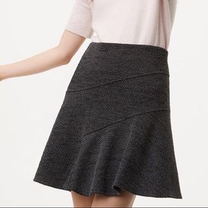 New Loft Herringbone Flippy Skirt (size XXS)
